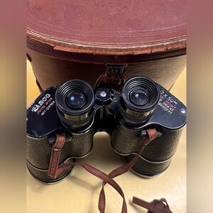 Vtg Fieldale Marshall Field& Co Binoculars 8x40 Wide Angle & Leather Case
